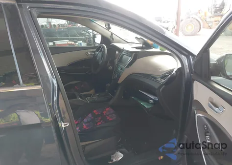 2017 Hyundai Santa Fe Sport 2.4L z USA, uszkodzony, nr VIN 5NMZU3LB4HH008575